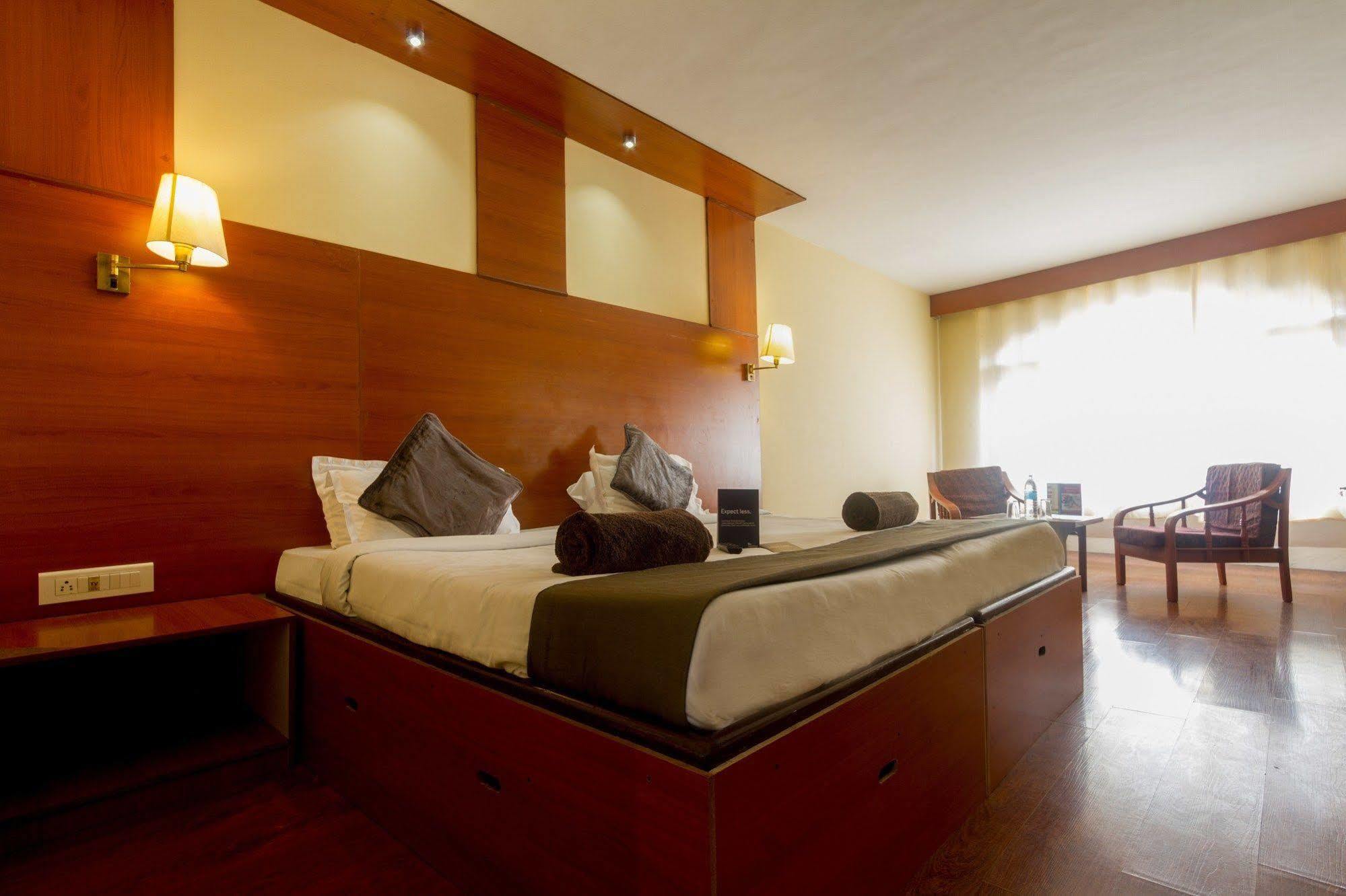 Fabhotel Khems Shoram Palace Road Ooty Exterior foto